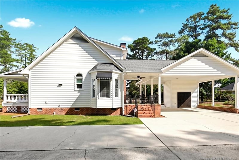 319 Kirkwood Dr, Fayetteville, NC 28303