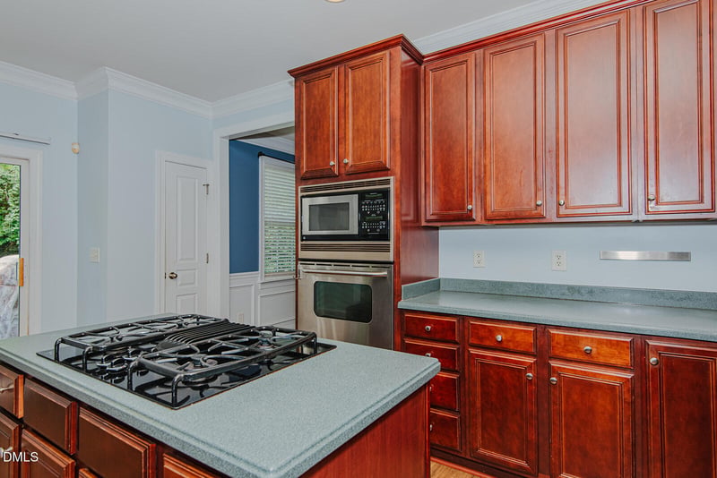 319 Large Oak Ln, Mebane, NC 27302
