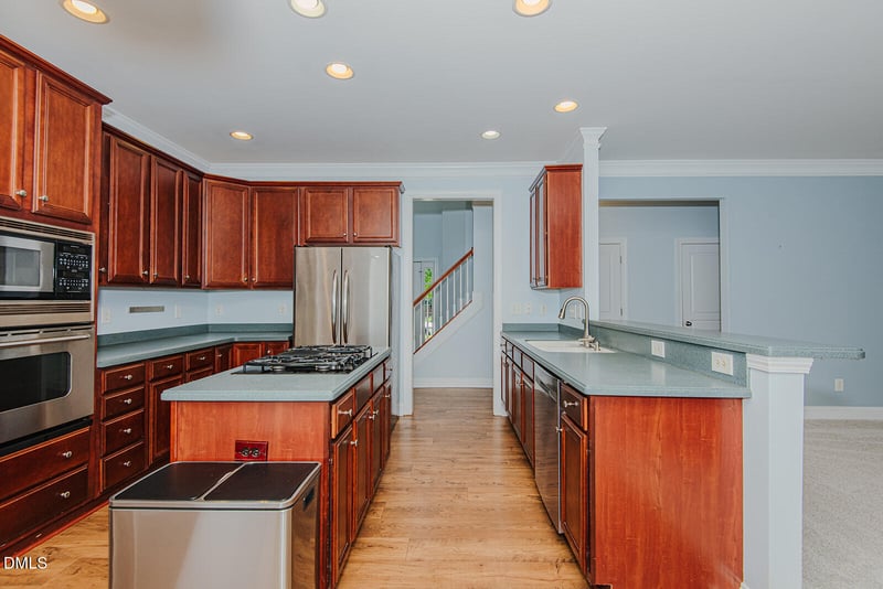 319 Large Oak Ln, Mebane, NC 27302