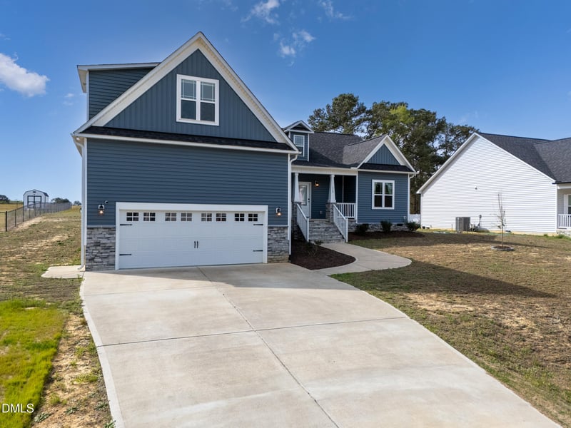 319 Lowery Ln, Benson, NC 27504