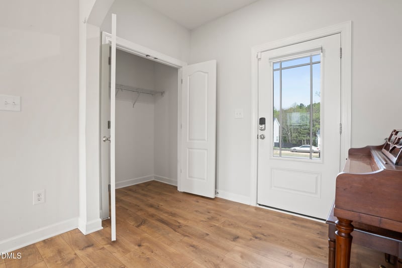 319 Lowery Ln, Benson, NC 27504