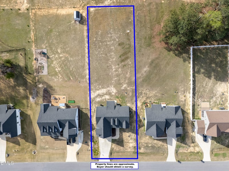 319 Lowery Ln, Benson, NC 27504