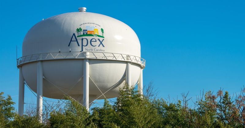 319 N Mason St, Apex, NC 27502