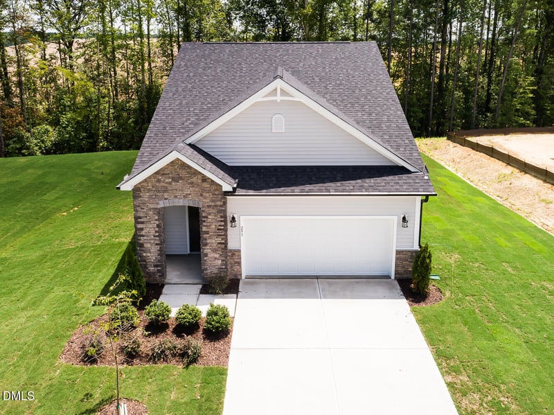319 Providence Creek Dr, Fuquay Varina, NC 27526