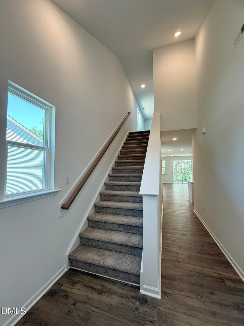 319 Providence Creek Dr, Fuquay Varina, NC 27526