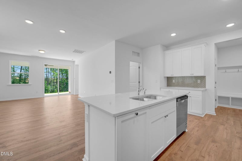 319 Providence Creek Dr, Fuquay Varina, NC 27526