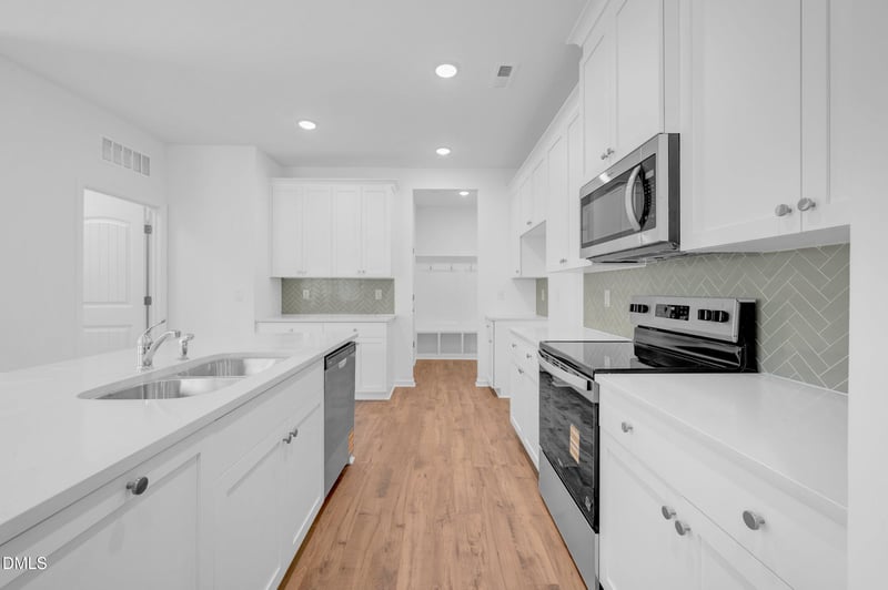 319 Providence Creek Dr, Fuquay Varina, NC 27526