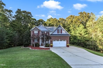 319 River Knoll Dr, Clayton, NC 27527