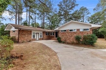 319 Stacy Weaver Dr, Fayetteville, NC 28311