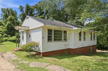 319 Stuart Ave, Fayetteville, NC 28301