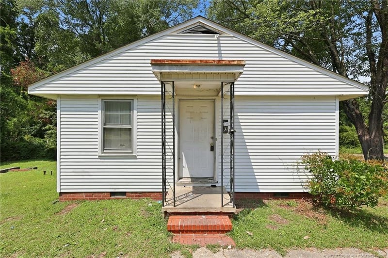 319 Stuart Ave, Fayetteville, NC 28301