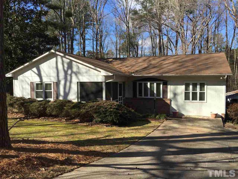 319 White Oak Dr, Cary, NC 27513