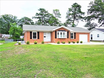 319 Whitney Dr, Fayetteville, NC 28303