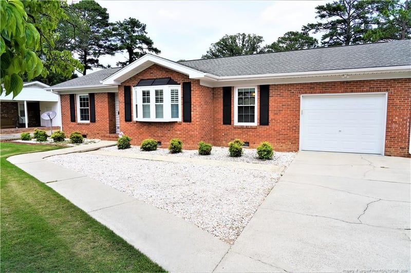 319 Whitney Dr, Fayetteville, NC 28303