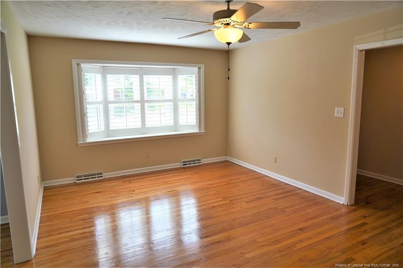 319 Whitney Dr, Fayetteville, NC 28303