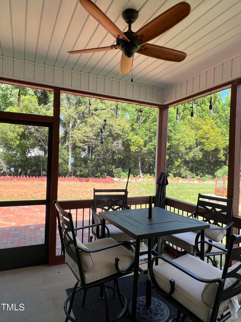 3192 Castlerock Dr, Burlington, NC 27215