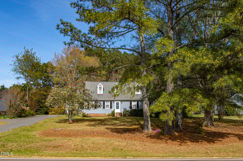 3194 Christian Light Rd, Fuquay Varina, NC 27526