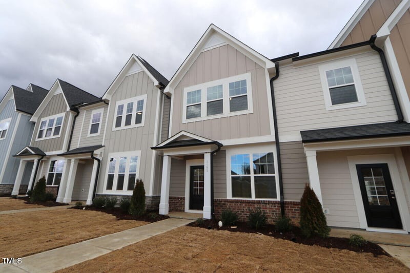 3195 Mission Olive Pl #352, New Hill, NC 27562
