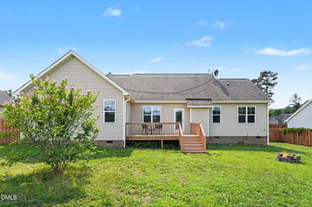 32 Avondale Dr, Lillington, NC 27546