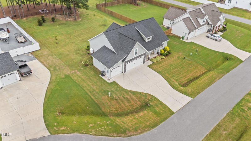 32 Boulder River Trl, Benson, NC 27504