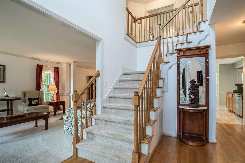 32 Chestnut Bluffs Ln, Durham, NC 27713