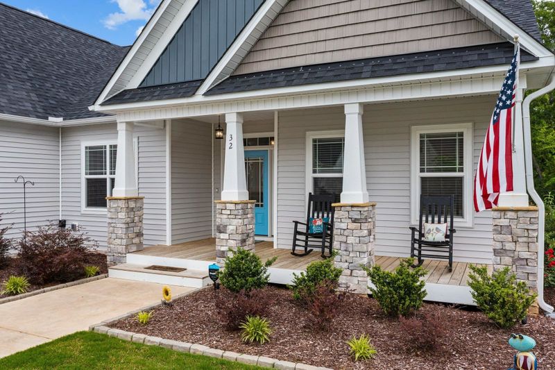 32 Diamond Hill Cir, Garner, NC 27529