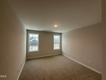 32 Emily Gardens Dr, Selma, NC 27576