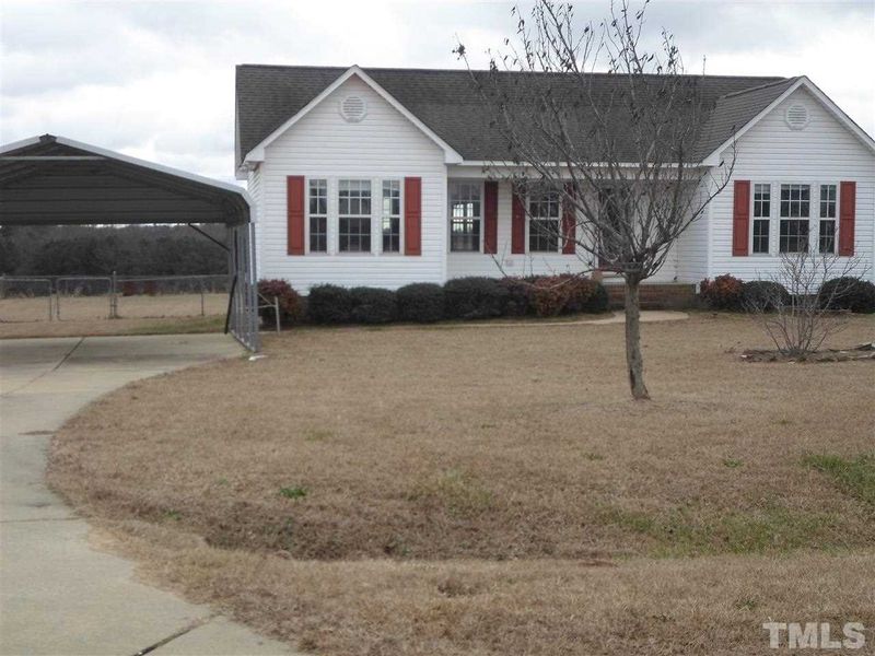 32 Lilly Ct, Angier, NC 27501