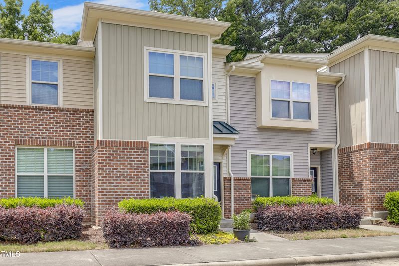32 Pocono Dr, Durham, NC 27705