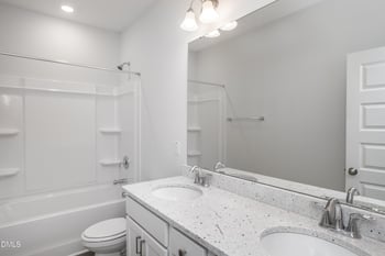 32 Quilting Dr, Benson, NC 27504