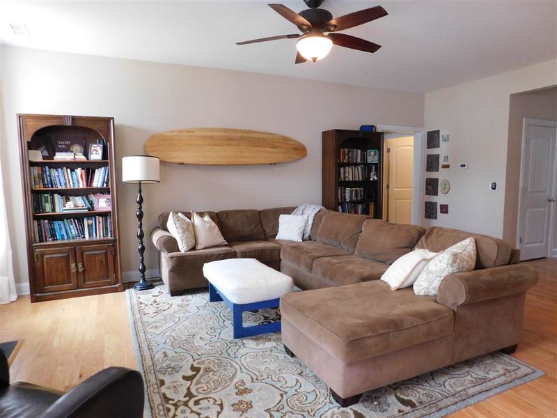 32 Wales Dr, Clayton, NC 27527