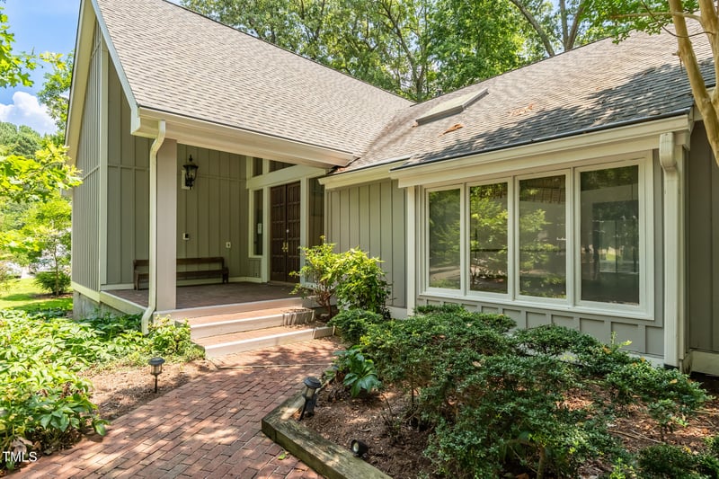 32 Whitley Dr, Chapel Hill, NC 27517