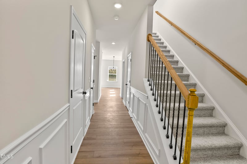 320 Ambassador Dr, Clayton, NC 27520