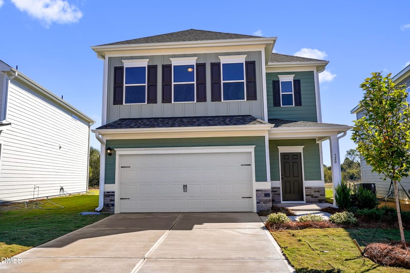 320 Ambassador Dr, Clayton, NC 27520