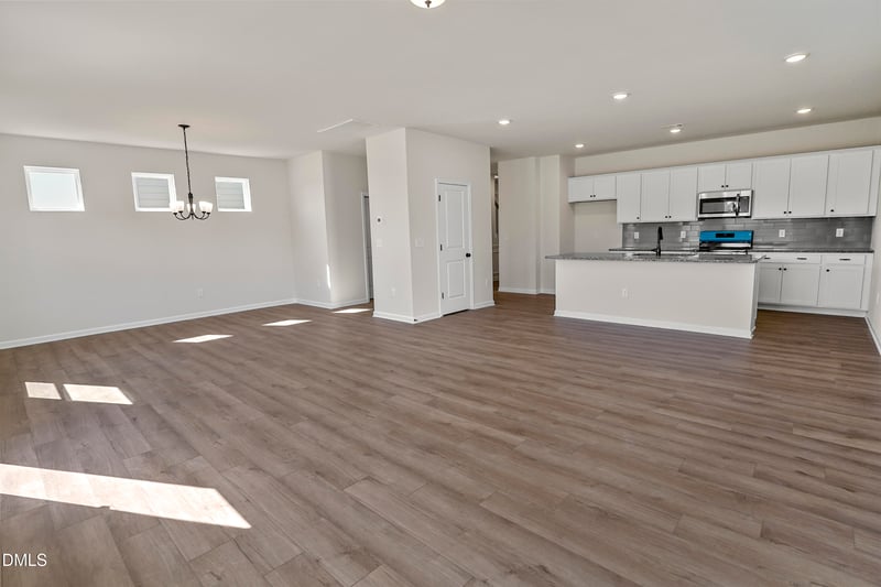 320 Ambassador Dr, Clayton, NC 27520