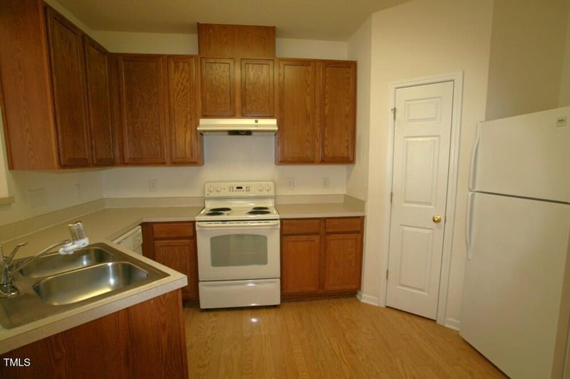 320 Anterbury Dr, Apex, NC 27502