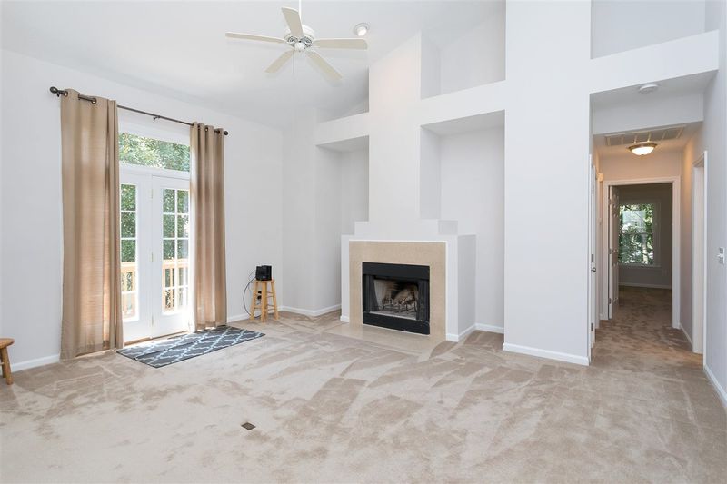 320 Arvo Ln, Cary, NC 27513