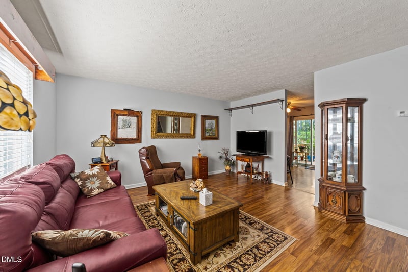 320 Bainbridge Cir, Garner, NC 27529