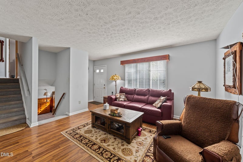 320 Bainbridge Cir, Garner, NC 27529