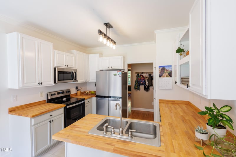 320 Belve Dr, Garner, NC 27529