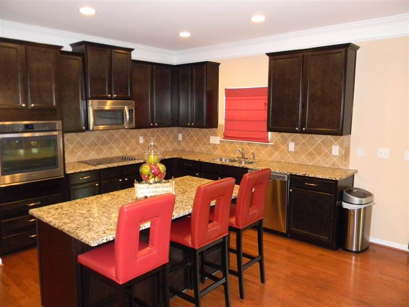 320 Callandale Ln, Durham, NC 27703