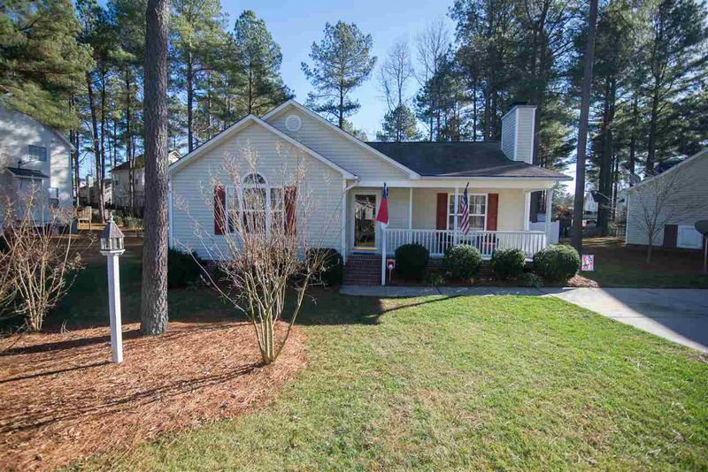 320 Caroline Dr, Wendell, NC 27591