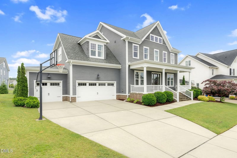 320 Chickasaw Plum Dr, Holly Springs, NC 27540