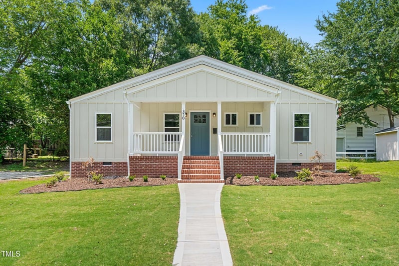 320 Clay St, Clayton, NC 27520