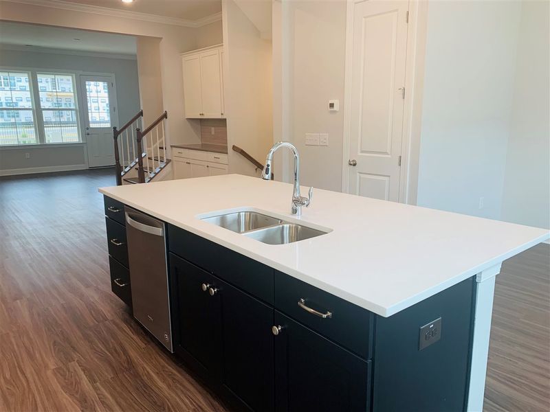 320 Clementine Dr #9, Cary, NC 27519