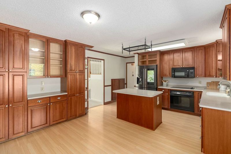 320 Continental Dr, Durham, NC 27712