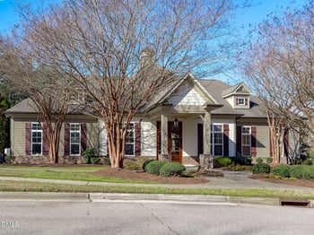 320 W Copenhaver Dr, Clayton, NC 27527