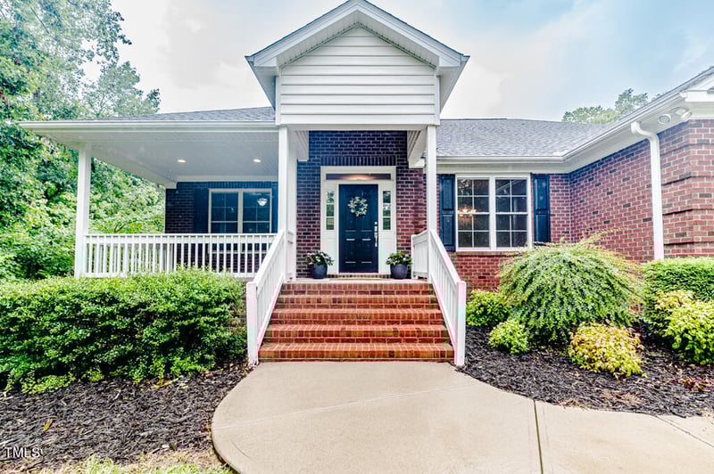 320 Copper Ridge Dr, Sanford, NC 27330