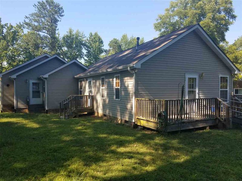320 Cornelius St, Hillsborough, NC 27278
