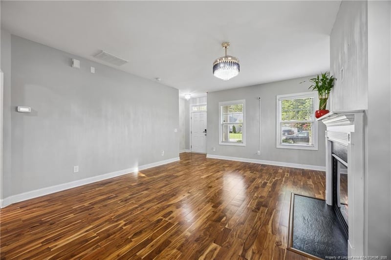 320 Derby Ln, Hope Mills, NC 28348